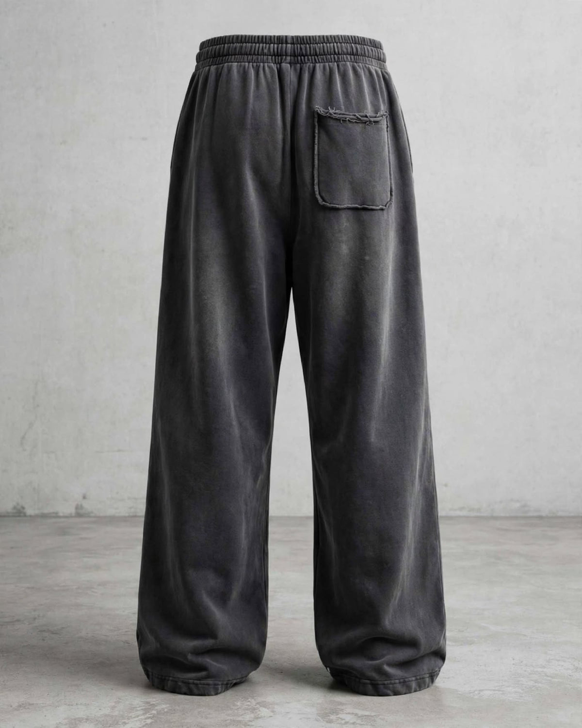 Lá Q - Snow Washed Raw Edge Sweatpants | Unisex