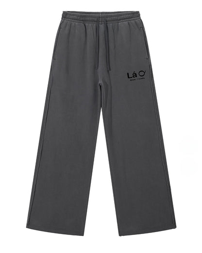 Lá Q - Snow Washed Raw Edge Sweatpants | Unisex