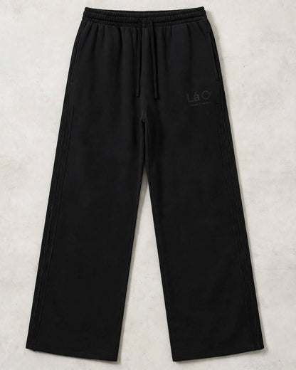 Lá Q - Snow Washed Raw Edge Sweatpants | Unisex