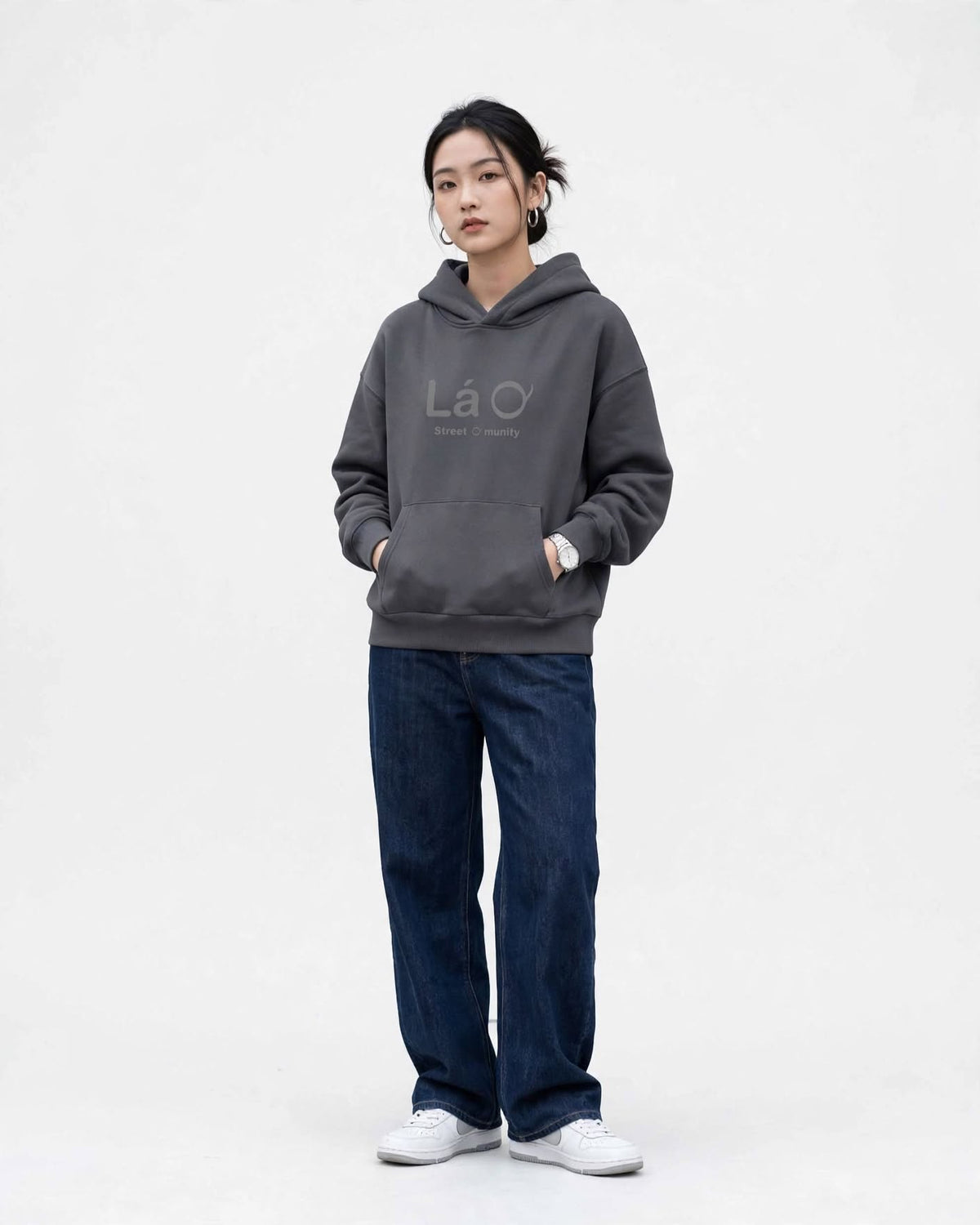 Lá Q - Essential Heavyweight Fleece Hoodie | Unisex