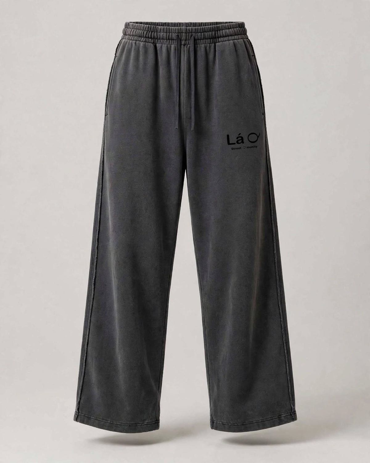 Lá Q - Snow Washed Raw Edge Sweatpants | Unisex