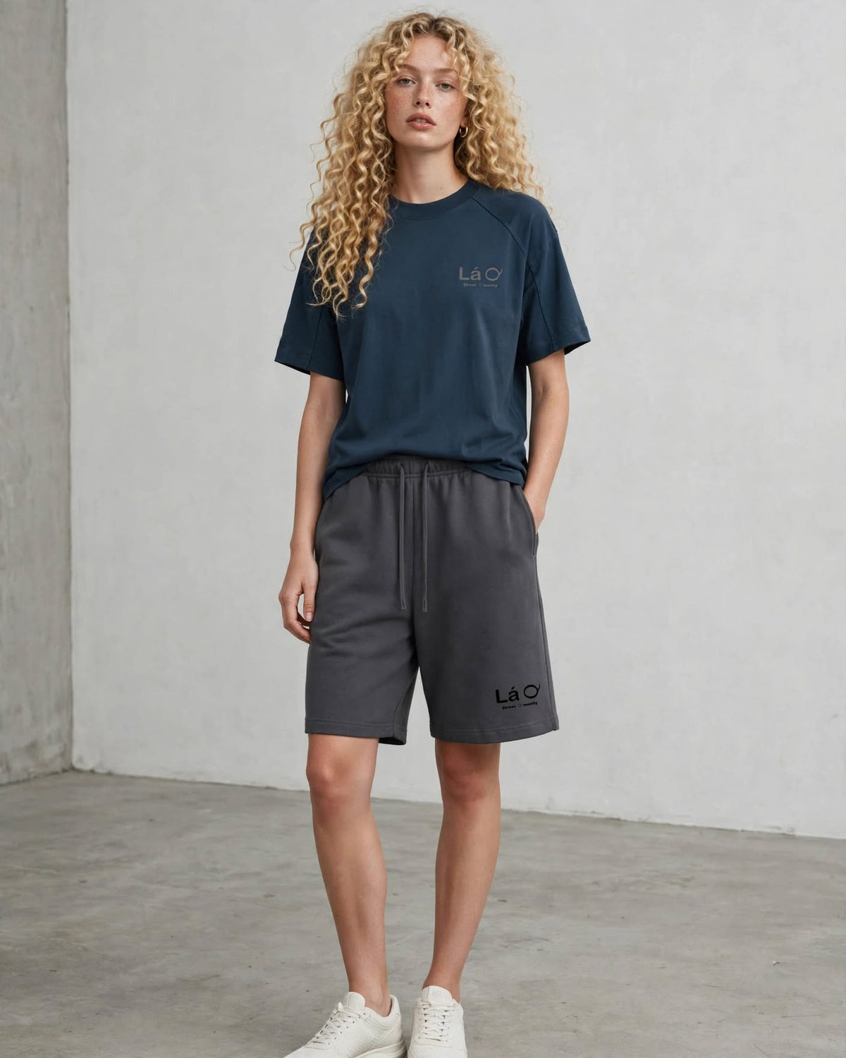 Lá Q - Unisex Raglan Sleeve T-Shirt | Unisex
