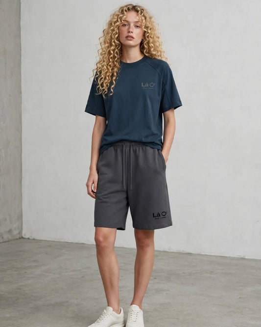 Lá Q - Unisex Raglan Sleeve T-Shirt - Women view