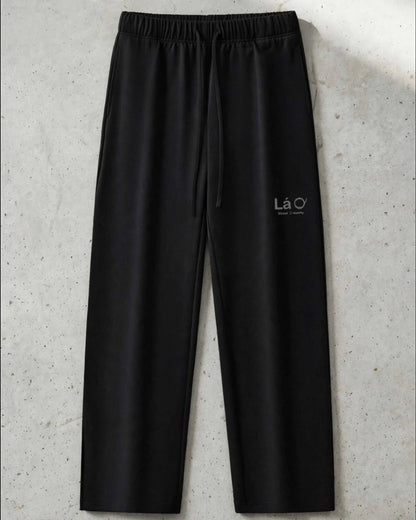 Lá Q - Essential Heavyweight Straight-Leg Sweatpants - Women view